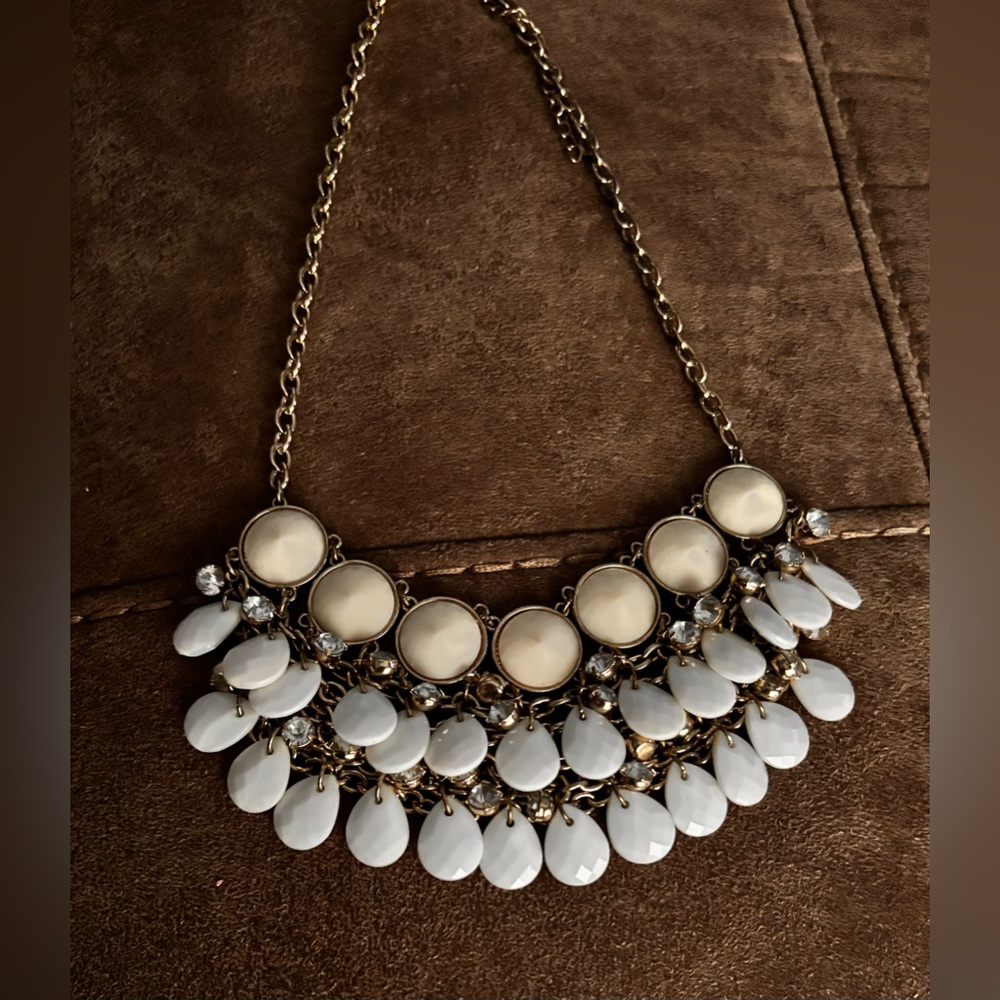 Ladies Statement Necklace